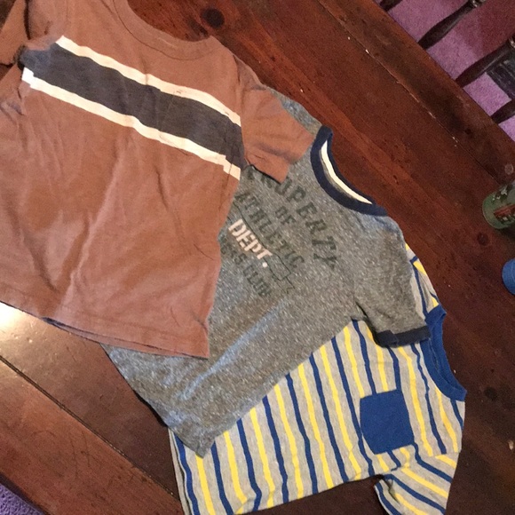 Lot of 3 boys tees - Picture 1 of 5
